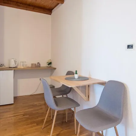 Guest House Maslina 3*
