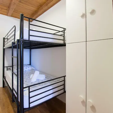 Guest House Maslina 3*